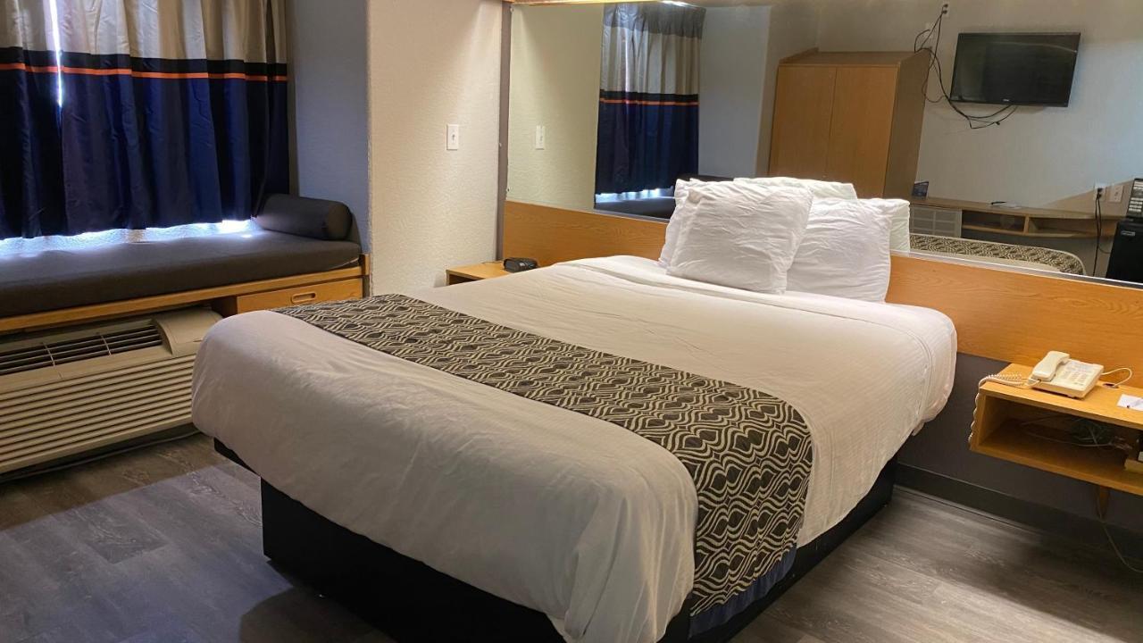 Microtel Inn & Suites By Wyndham Ardmore Ngoại thất bức ảnh
