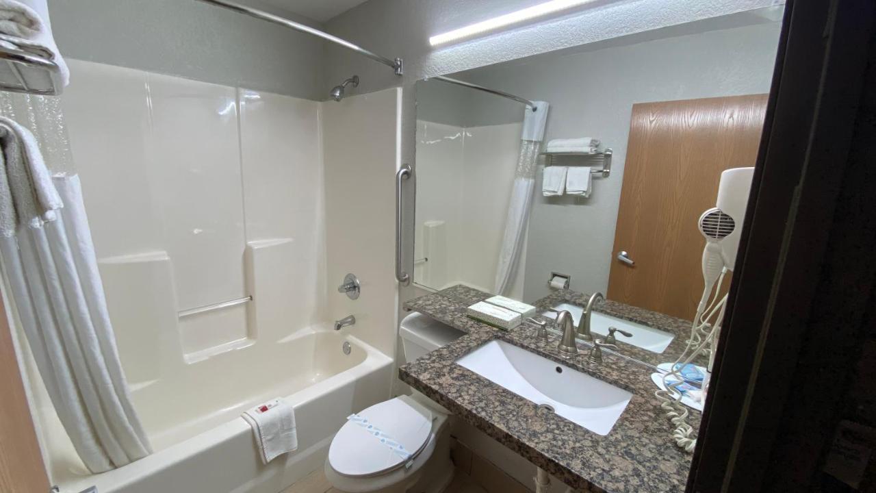 Microtel Inn & Suites By Wyndham Ardmore Ngoại thất bức ảnh