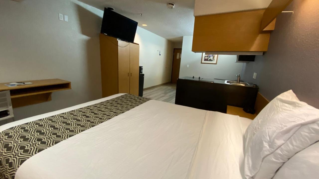 Microtel Inn & Suites By Wyndham Ardmore Ngoại thất bức ảnh
