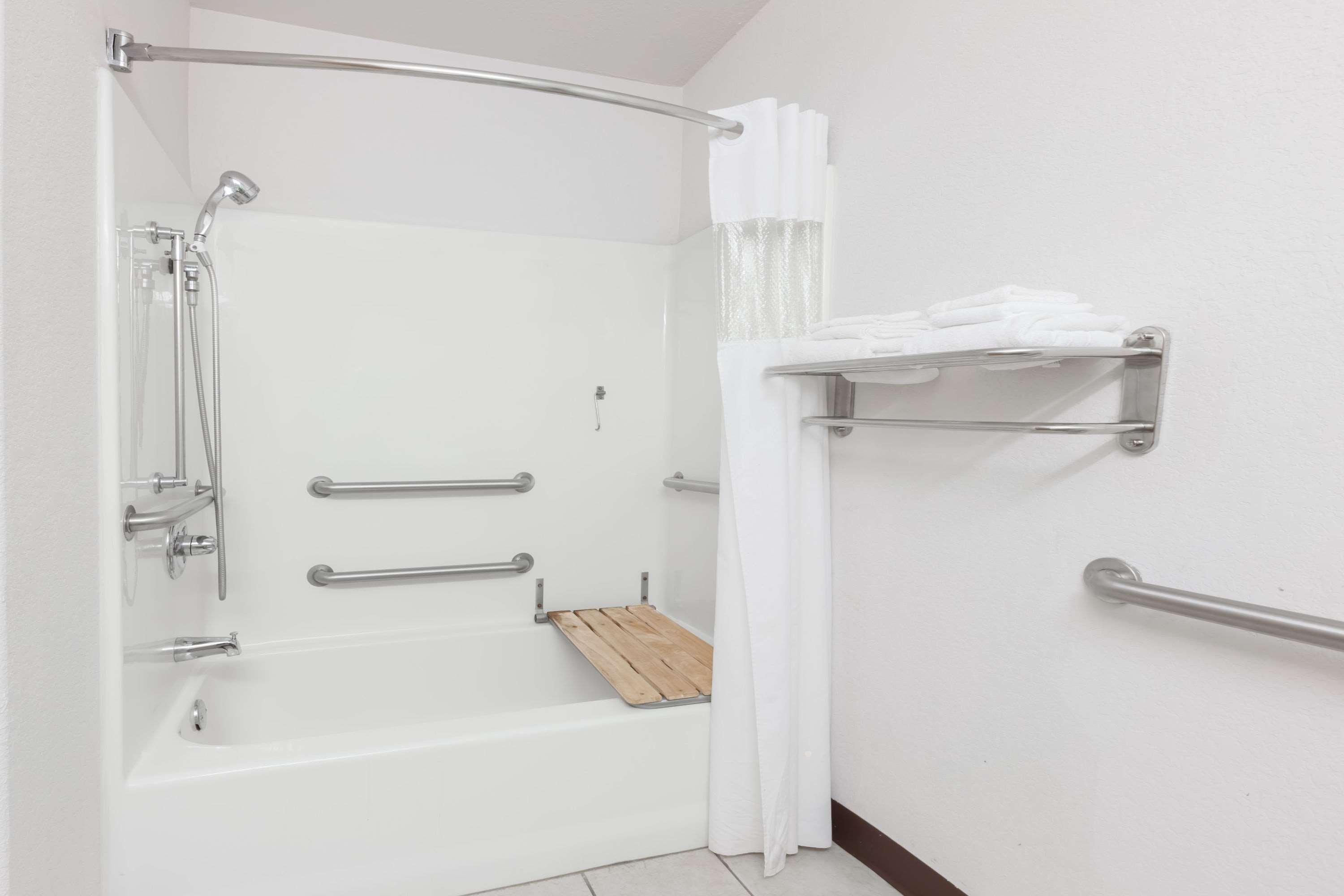 Microtel Inn & Suites By Wyndham Ardmore Ngoại thất bức ảnh